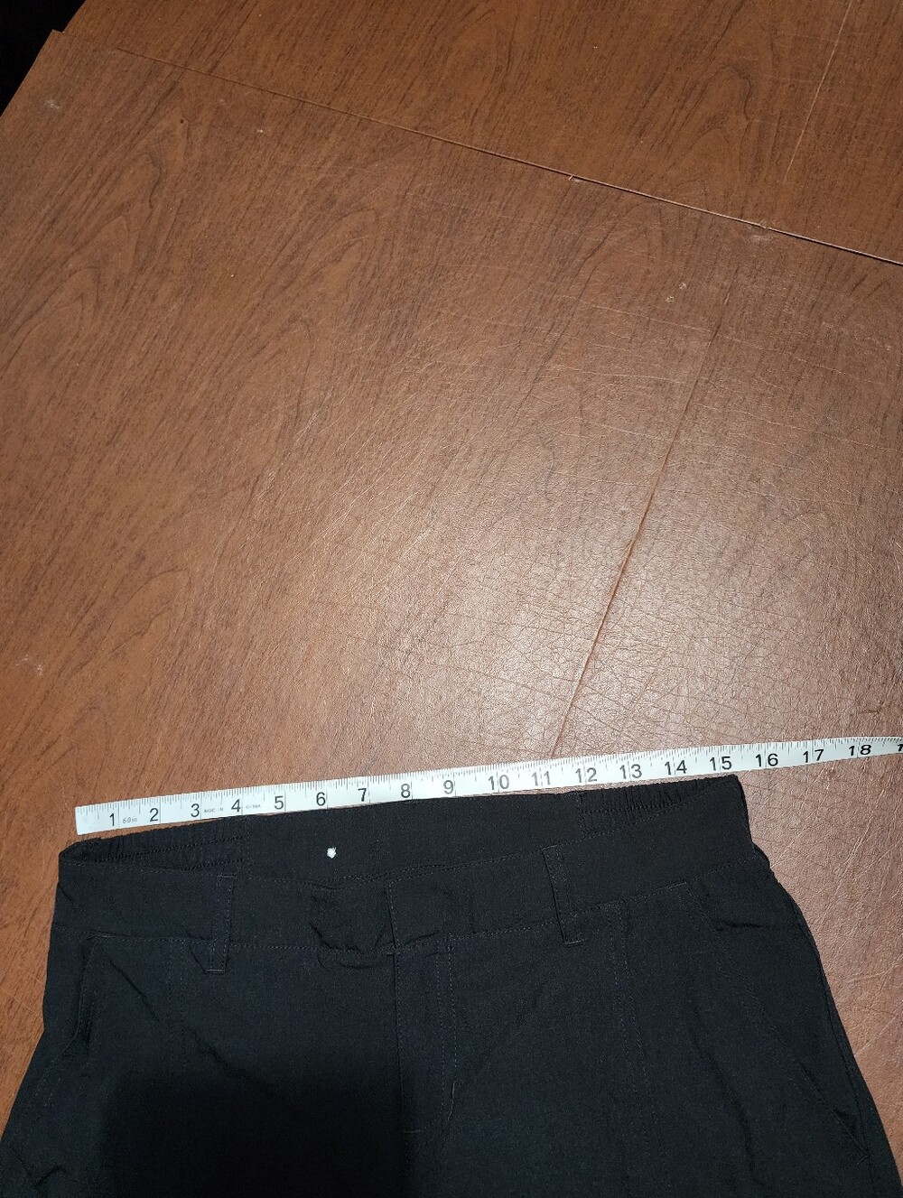 32 Degrees Black Women's Cargo Shorts - Picture 4 of 10
